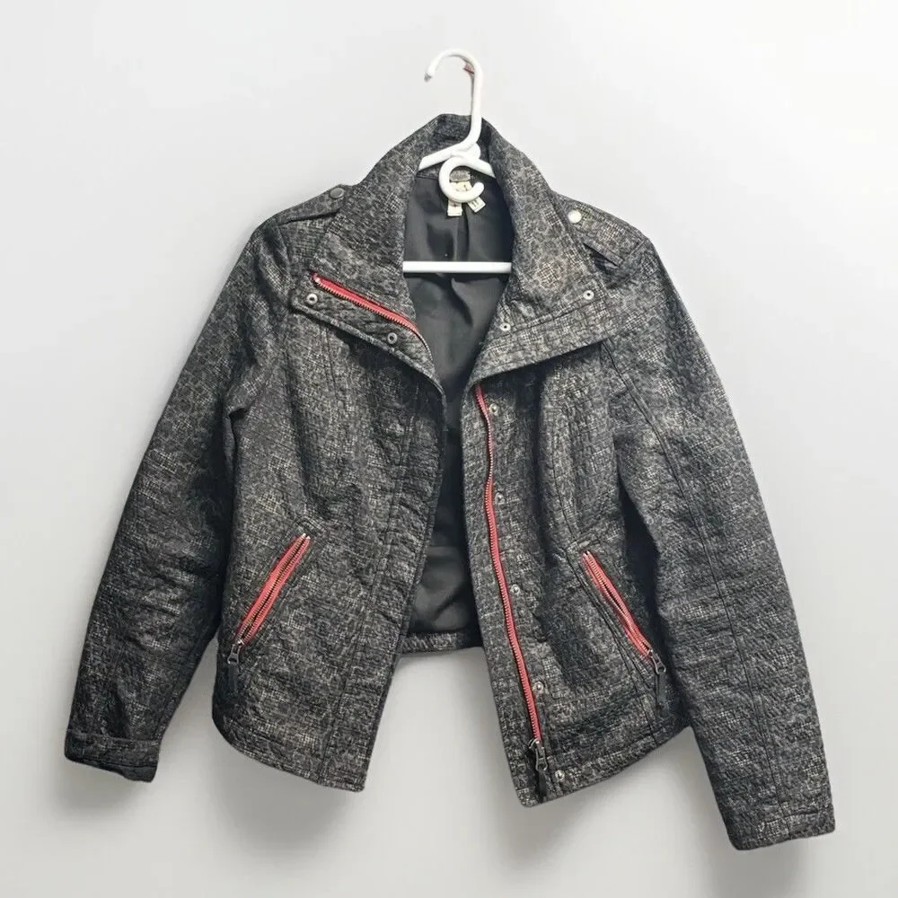 Free People We the Free Black Textured Red Pop of Color Moto Jacket Size 10 - Picture 2 of 12